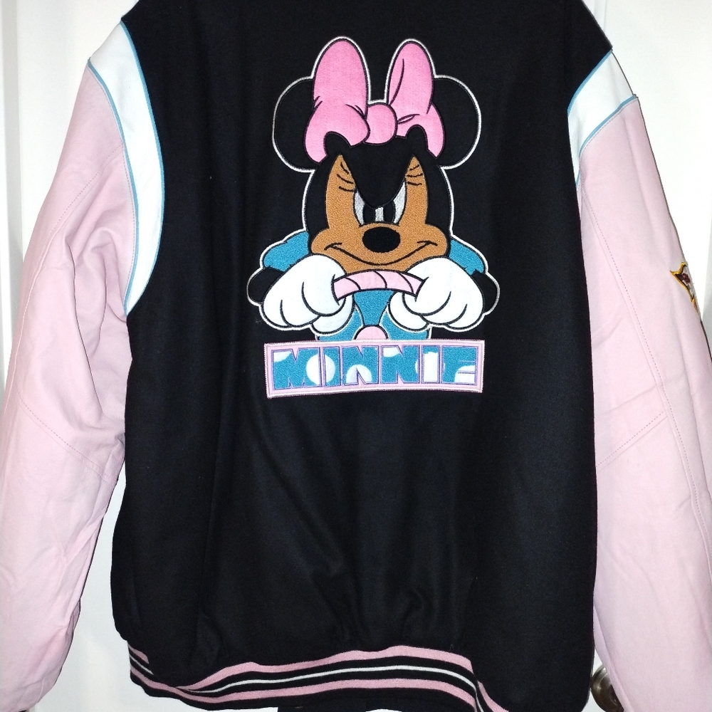 Black and Pink Cartoon Graphic Sweatshirt Vintage.